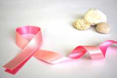 Pasien kanker payudara diminta dengarkan nasihat dokter